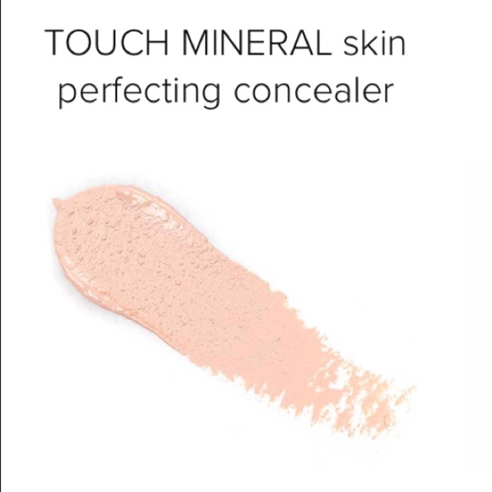 Younique Touch Mineral Skin Perfecting Concealer